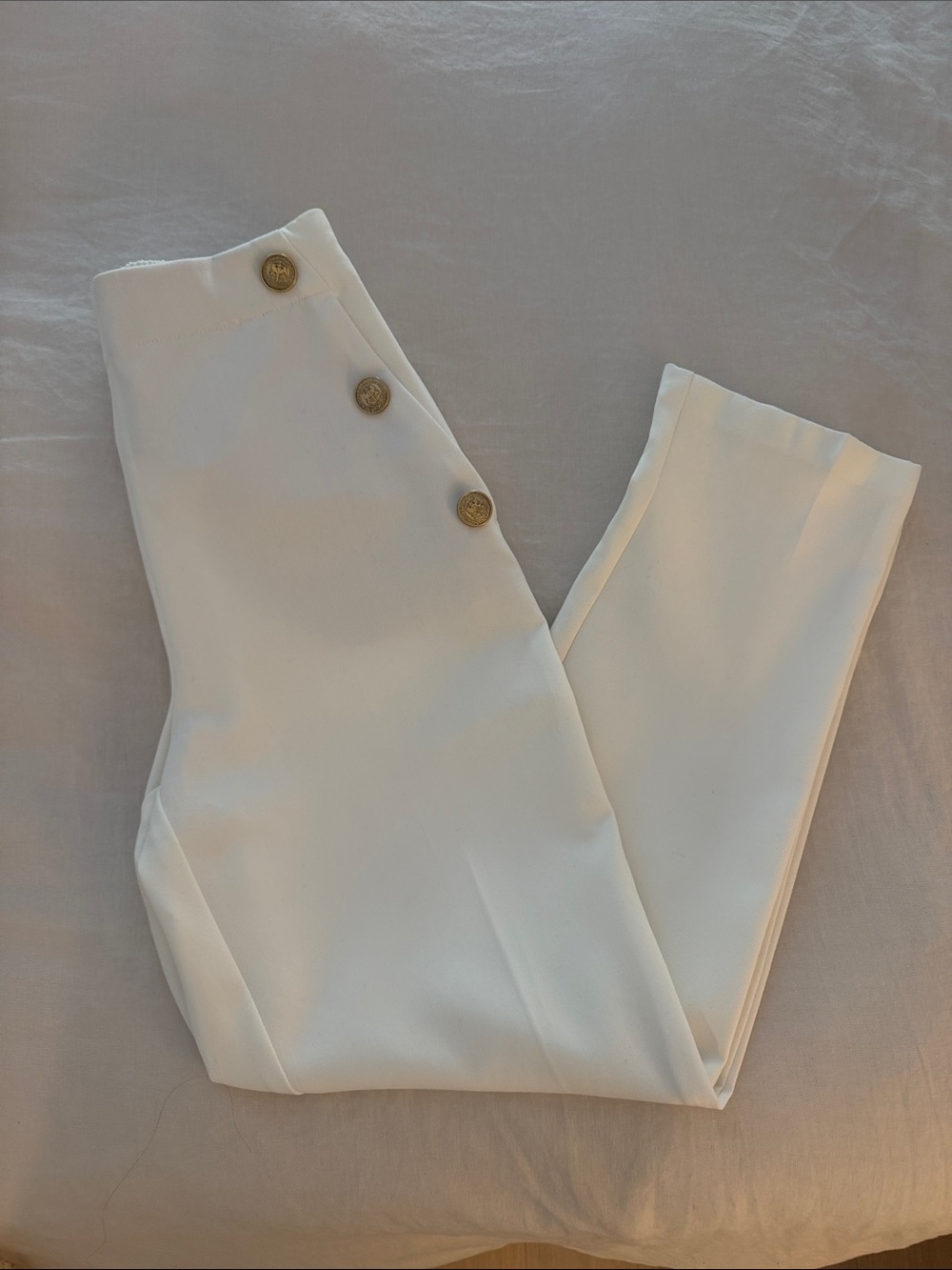 Zara White High-Rise Skinny Pants with Gold Buttons